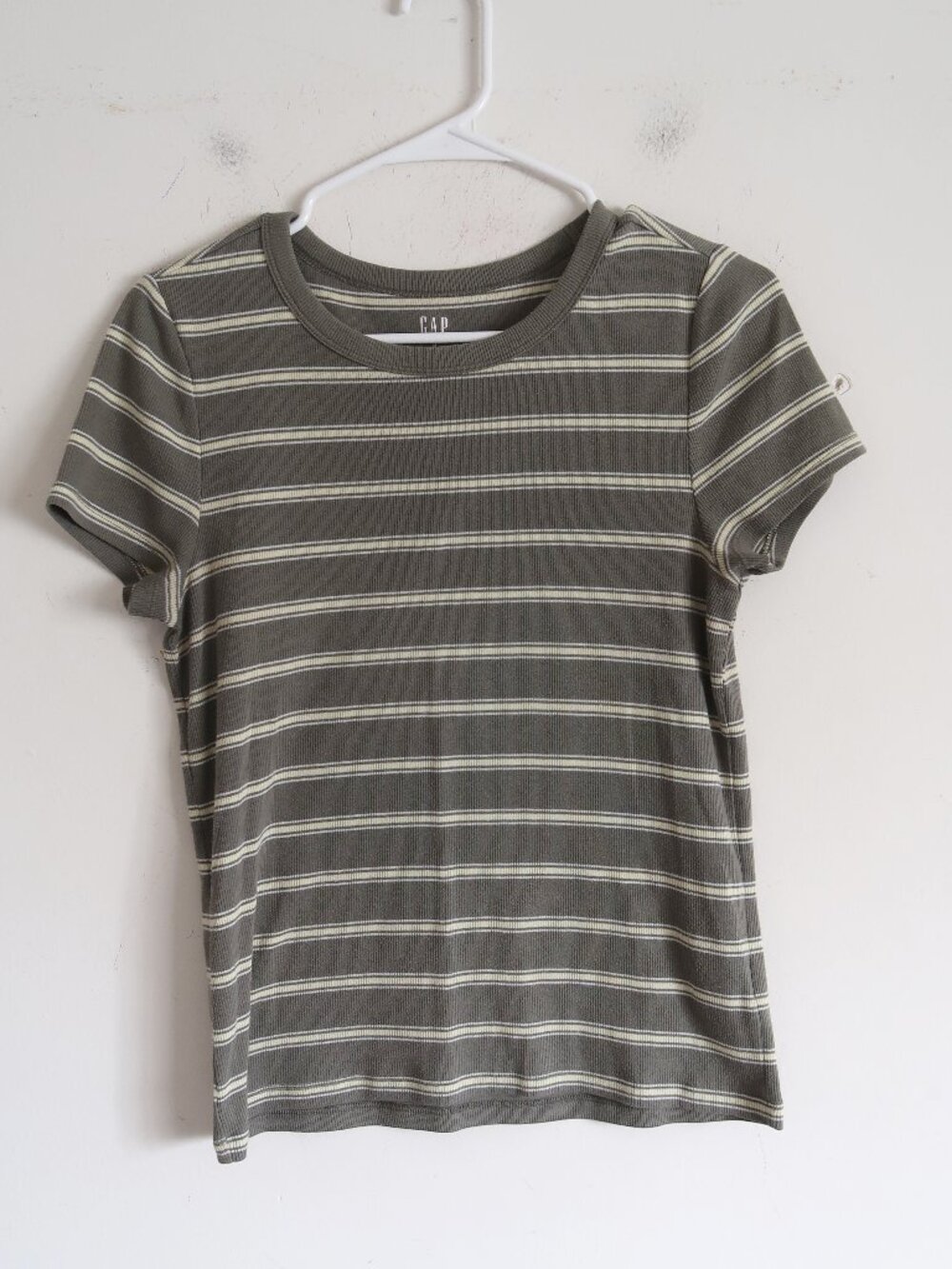 Gap Striped Green & Cream Shirt - Size Medium
